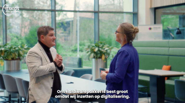Enexis doneert hardware aan IT4Kids