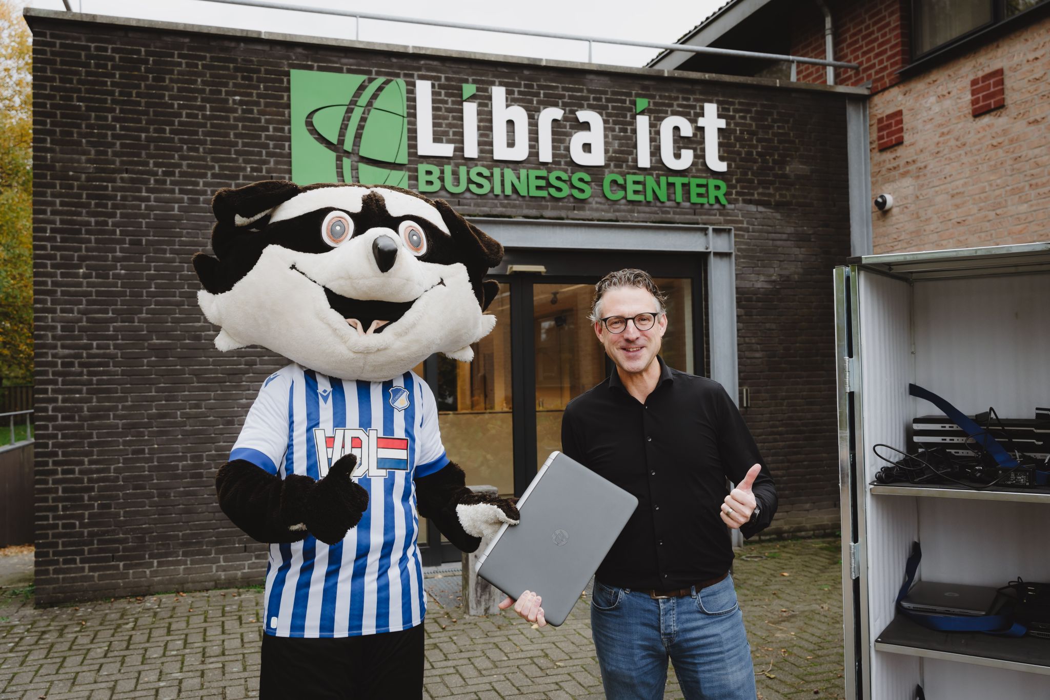 Betaald voetbalorganisaties en it4kids